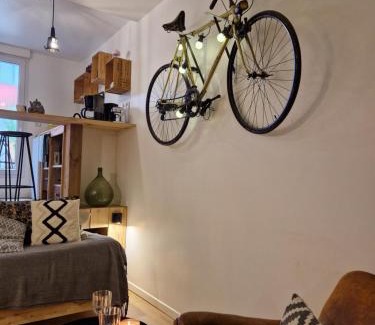 Talence Apartamento | Baptiste le caviste