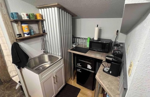 Redmond Casa | Bar, pool table, dart board and 2 bedrooms, what else do you need?