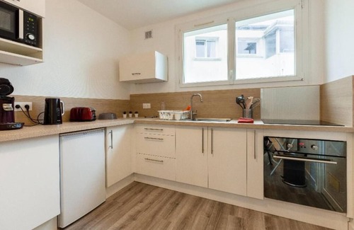 Saint-Marc Apartamento | Bara - Apartment close to the streetcar and bus