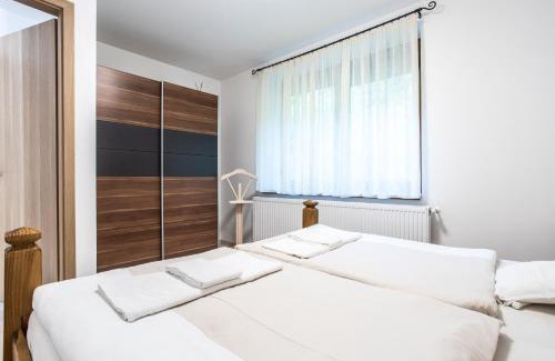 Pecs Apartamento | Barackvirág Apartmanház