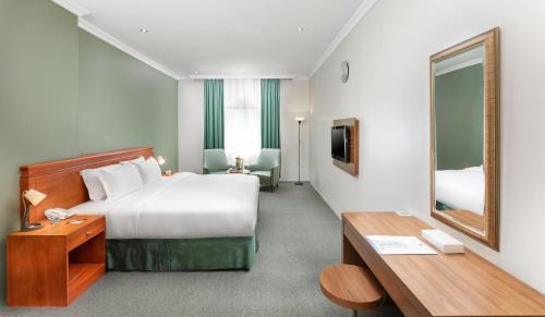 Al Aziziyah Hotel | Barakat Burhan Hotel