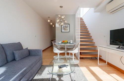 Santa Engracia Apartamento | Barbadinhos Apartments in Lisbon Historic Neighborhood