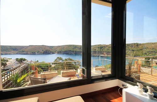 L'Escala Villa | Barbara: Lujosa villa con vista al mar y piscina privada