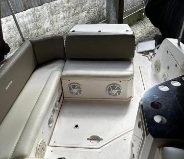 Jacare Alquiler De Eote | Barco ventura 25 pés