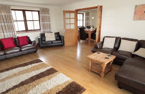 Llangennith Casa | Barcud Lodge in the beautiful Swansea