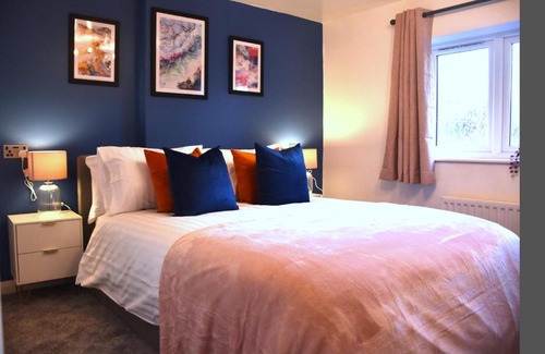City Centre Casa | Bard's Nest Scholars Cottage, Central Stratford, 5 mins walk to RSC
