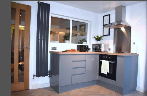 City Centre Casa | Bard's Nest Scholars Cottage, Central Stratford, 5 mins walk to RSC