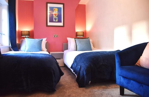 City Centre Casa | Bard's Nest Scholars Cottage, Central Stratford, 5 mins walk to RSC