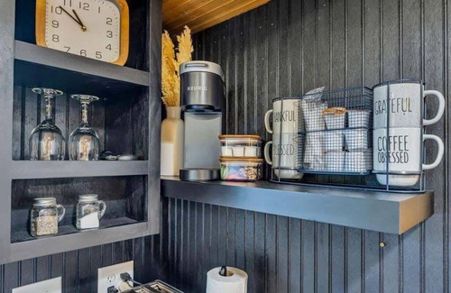 Gulfport Apartamento | Bare Feet Bunkhouse-Close to beach & dog friendly