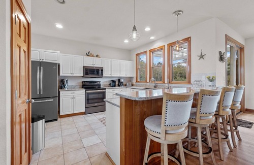 Buck Island Casa | Bare Feet Retreat 4-bed 3.5-bath home in Corolla, pet friendly, hot tub, sleeps 10