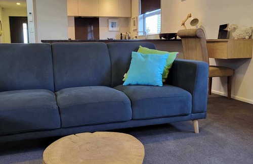 Pegasus Casa | Barefoot Beach House Pegasus Town Christchurch - Beach, Golf, Lake, Restaurants.