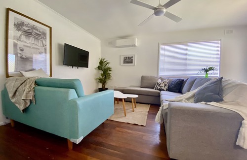 Coolangatta Casa | Barefoot & Beachy! Pet friendly 4 bedroom beach house sleeps up to 11