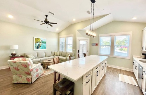 Corolla Village Condominio | Barefoot Bliss - Single Level Steps to the Beach