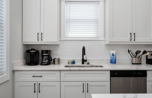 Corolla Village Condominio | Barefoot Bliss - Single Level Steps to the Beach