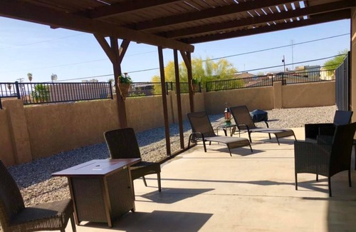 Lake Havasu City Casa | Barefoot Bungalow in the heart of Downtown Lake Havasu City