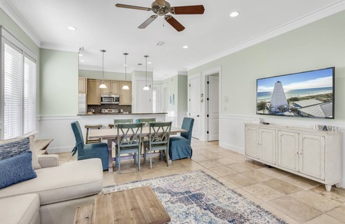 Sandestin Cabina | Barefoot Bungalo at Sandestin® - 2 Golf Carts