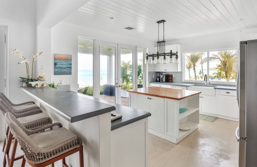 Alice Town Casa | Barefoot Haven-4 Bedroom Beachfront Home- RWBimini/Bimini Bay Community