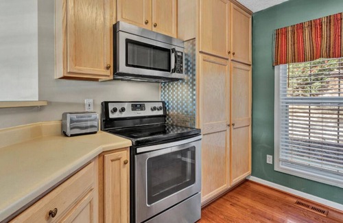 Moneta Casa | Barefoot Retreat, Private Lakefront w/ Covered Porches + Beach, Docks, Hot Tub & Fire Pit!
