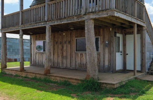Minden Cabina | Barn 2 @ Yellow Rose Canyon
