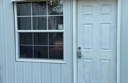 Mesena Casa | Barn Apartment located in beautiful Warrenton GA. 52ac, Lakes, Walks and more!