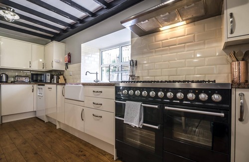 Penally Casa | Barn Conversion - Hot Tub - Penally - Tenby