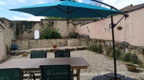 La Tour-Blanche-Cercles Casa | Barn cottage