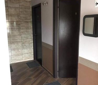 Korostetetlen Casa | Barna Bár Motel&Apartman