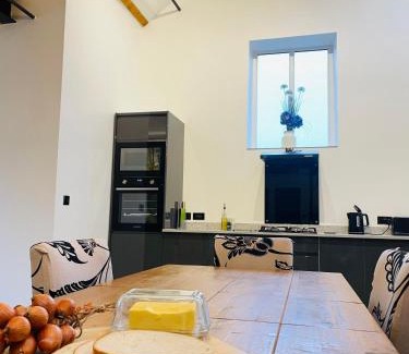 Carmarthen Casa | Barnaby’s Barn