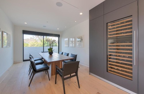 Venice Casa | Barnard Treat