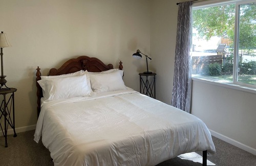 Prineville Casa | Barnes Butte Bungalow (6 people)