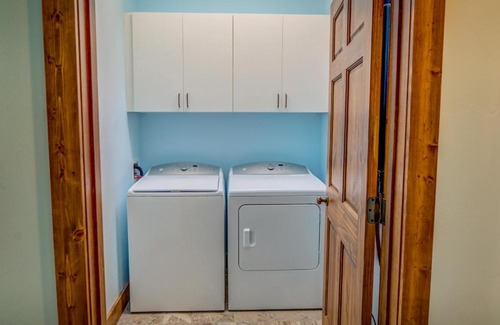 West Yellowstone Casa | Barnes on Boundary Unit A