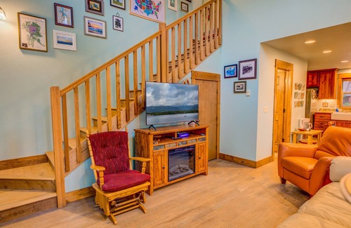 West Yellowstone Casa | Barnes on Boundary Unit B