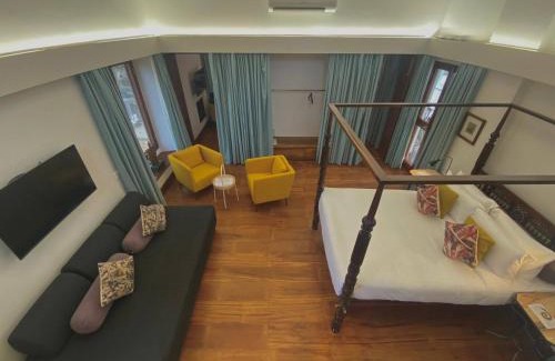 Fort Kochi Casa | Baron's Antiquarian Villa
