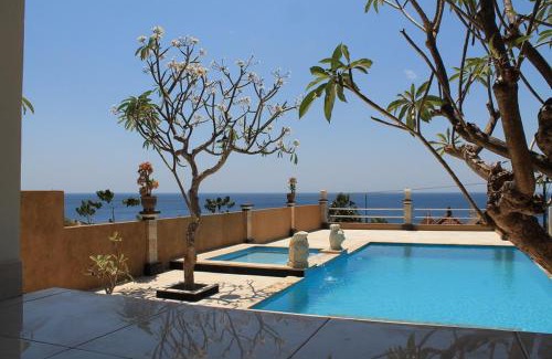 Amed Complejo | Barong Cafe Bungalow and Restaurant
