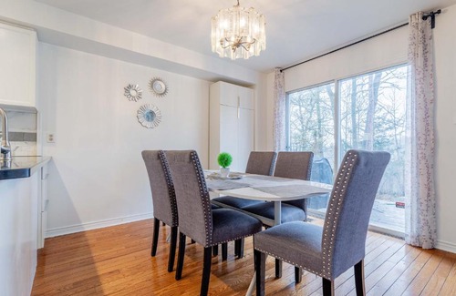 Barrie Apartamento | Barrie downtown home rental