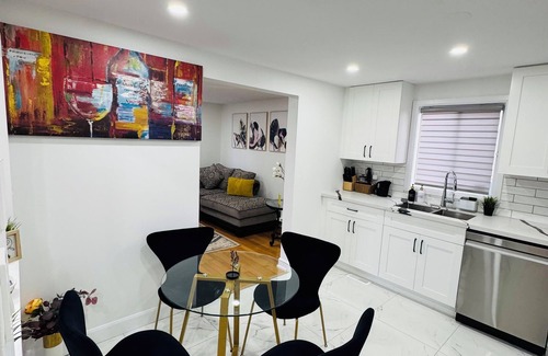 Barrie Casa | Barrie Family Getaway 3BR