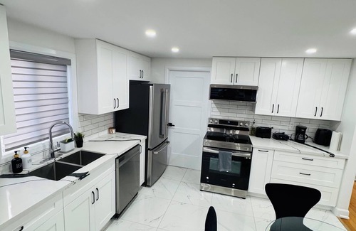 Barrie Casa | Barrie Family Getaway 3BR