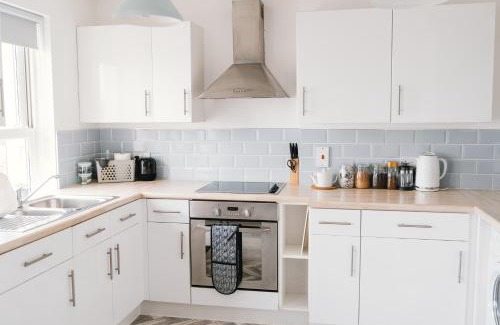 Barry Apartamento | Barry Island Beachfront Apartment - Stunning Bay Views and Private Parking