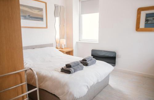 Barry Apartamento | Barry Island Beachfront Apartment - Stunning Bay Views and Private Parking