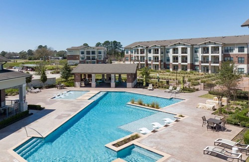 Katy Apartamento | Barsala l 1BD with access to resort-inspired pool and clubhouse