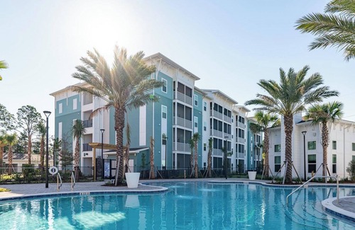 Santa Rosa Beach Apartamento | Barsala l New 2BD Coastal Apartment w/Pool, Gym & More