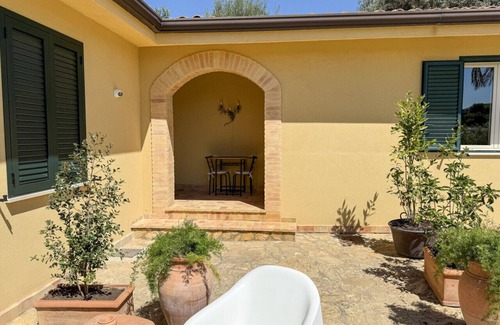 Mazzarino Apartamento | Bartoli Estate - Bouganville Apartment