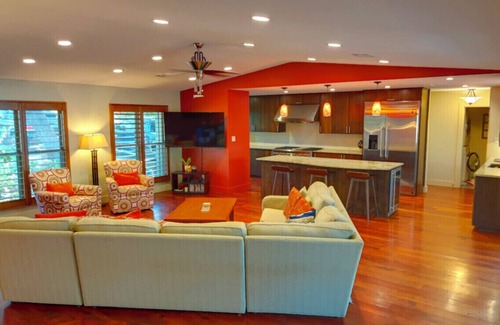 Barton Hills Casa | Barton Hills house close to Barton Springs Pool