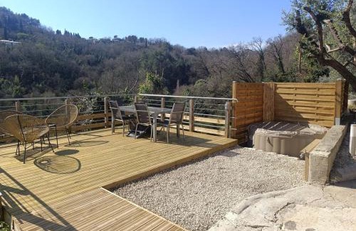 Le Bar-sur-Loup Apartamento | Bas de Villa avec entrée indépendante en pleine nature