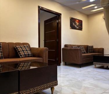 Bahria Town Apartamento | Basaera Suites
