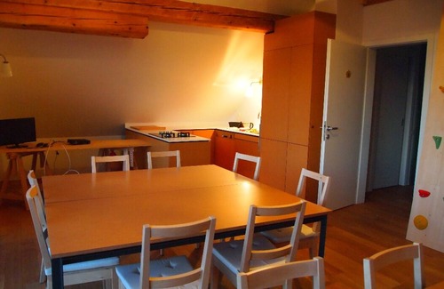 Krize Casa | Base Camp: Cozy retreat in a mountain village