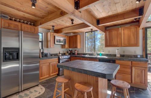 Lake Forest Casa | Base Camp- Hot Tub, Large Deck, Wood Fireplace, Short Drive to Ski Resorts!