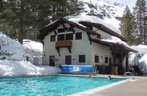 Olympic Valley Condominio | Base de Squaw Valley, a pie de Montacargas y Village, Great Servicios