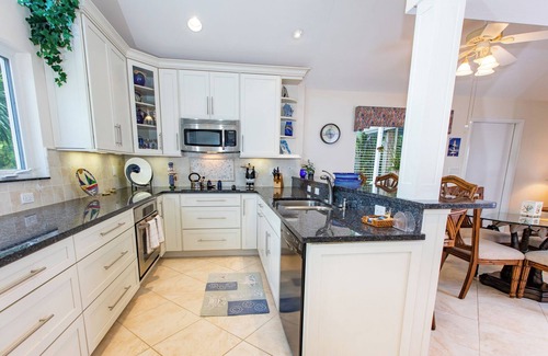 The Dunes Casa | $ 2,000 POR TODO UN MES EN BLUE HAVEN! ¡AHORA PUEDE POR FIN PODER ESTAR EN SANIBEL!