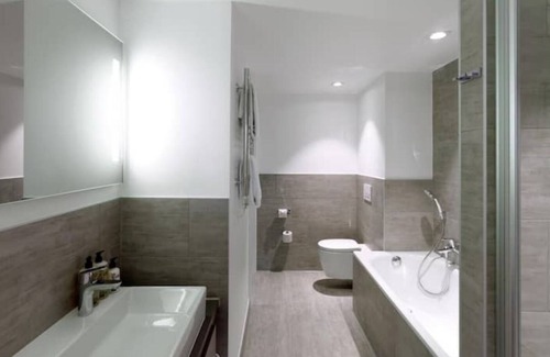 Nyon Apartamento | Base XL+ Rental